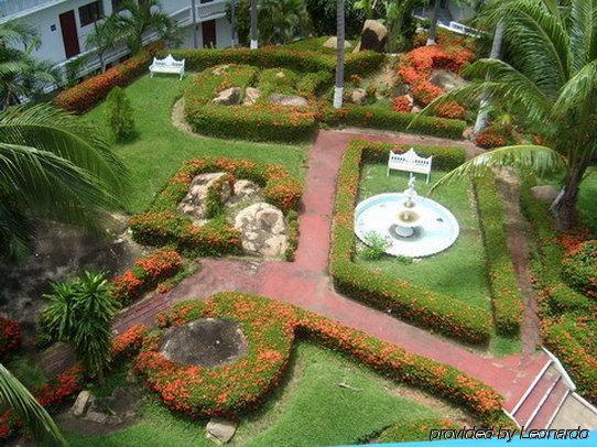 Caleta Hotel Acapulco Exterior photo